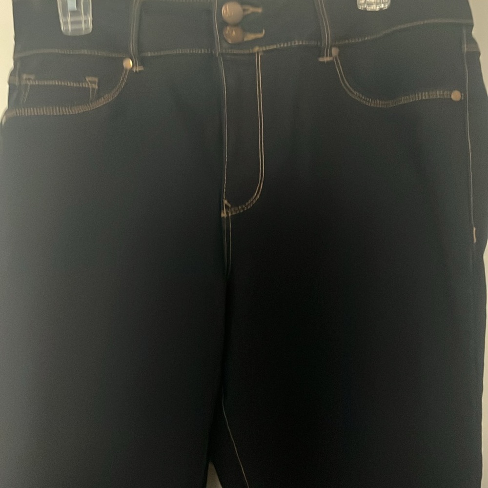 Jeans - Picture 2 of 4